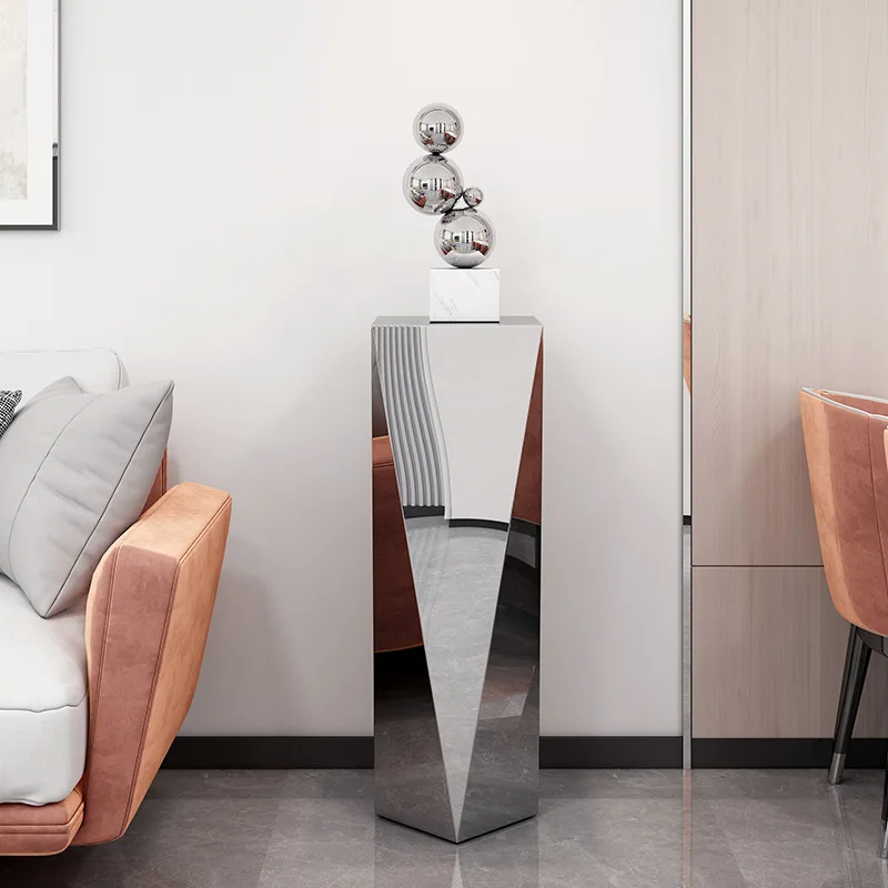 LTT stainless steel sculpture table next to TV cabinet flower stand Italian light luxury living room floor ornament
LTT stainless steel sculpture table next to TV cabinet flower stand Italian light luxury living room floor ornament