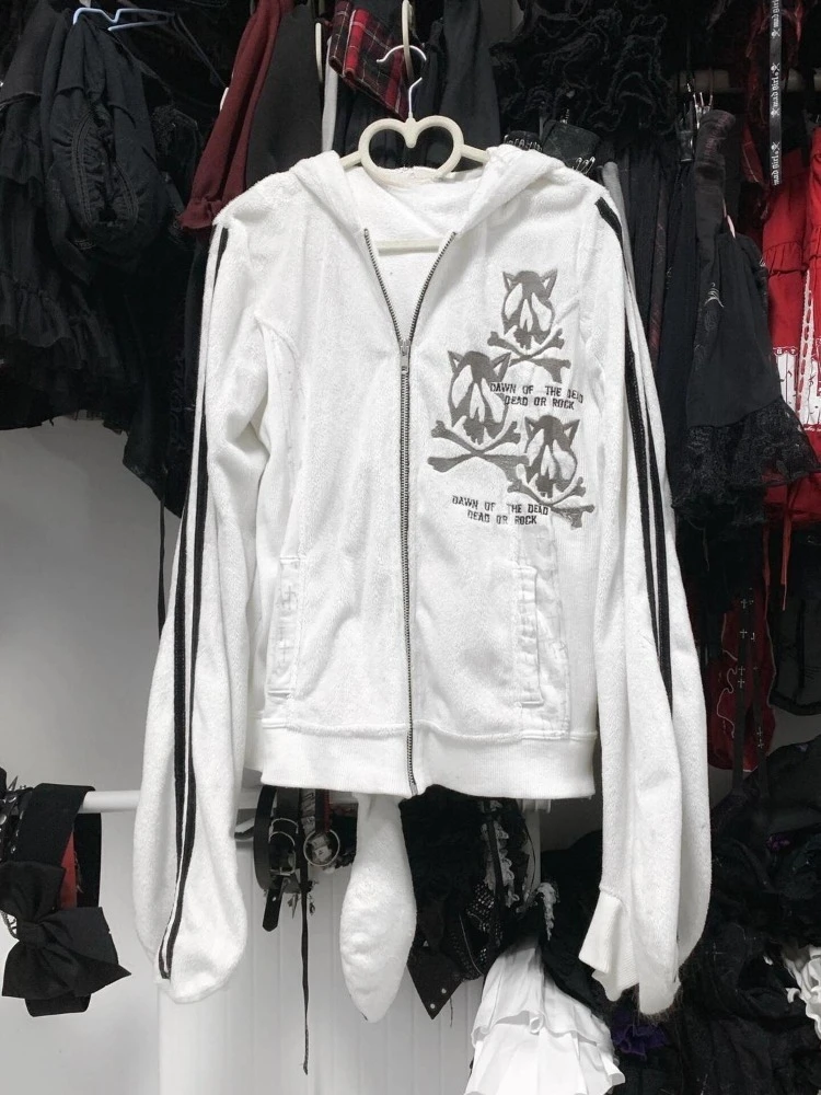 Vintage Cute Cat Skull Graphic Grunge Jacket Women Y2k Aesthetic Zipper Hoodies Harajuku Patchwork Casual Sweatshirt Streetwear
Vintage Cute Cat Skull Graphic Grunge Jacket Women Y2k Aesthetic Zipper Hoodies Harajuku Patchwork Casual Sweatshirt Streetwear
