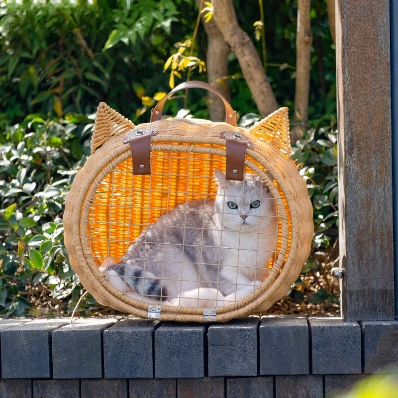 Handheld Rattan Cat Carrier & Bed, Summer Breathable Outdoor Travel Crate, Portable Airline-Approved Car Backpack for Cats
Handheld Rattan Cat Carrier & Bed, Summer Breathable Outdoor Travel Crate, Portable Airline-Approved Car Backpack for Cats