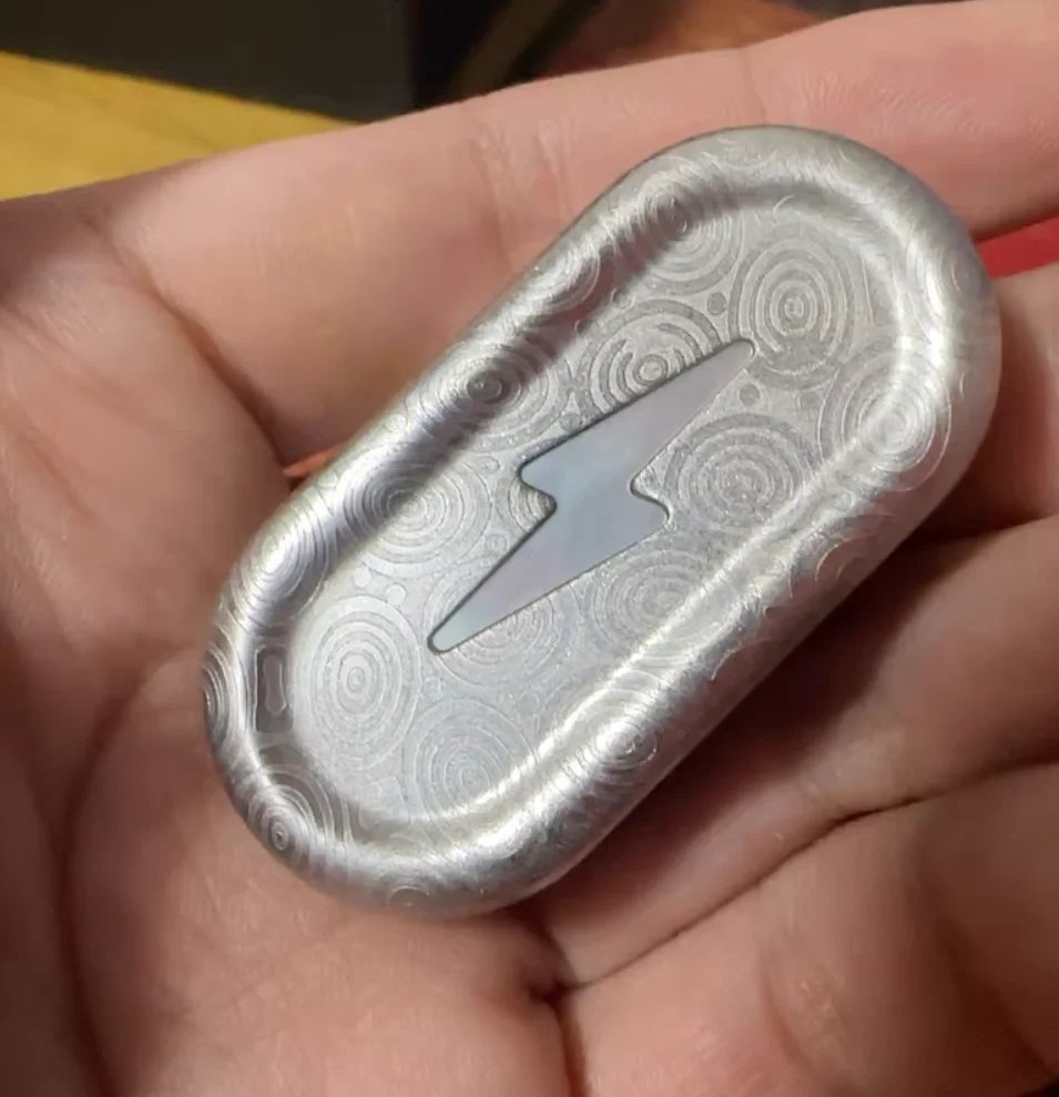 Б/у EDC 42cosmo Lightning Mini Lady Fidget Slider Декомпрессионные игрушки
Б/у EDC 42cosmo Lightning Mini Lady Fidget Slider Декомпрессионные игрушки