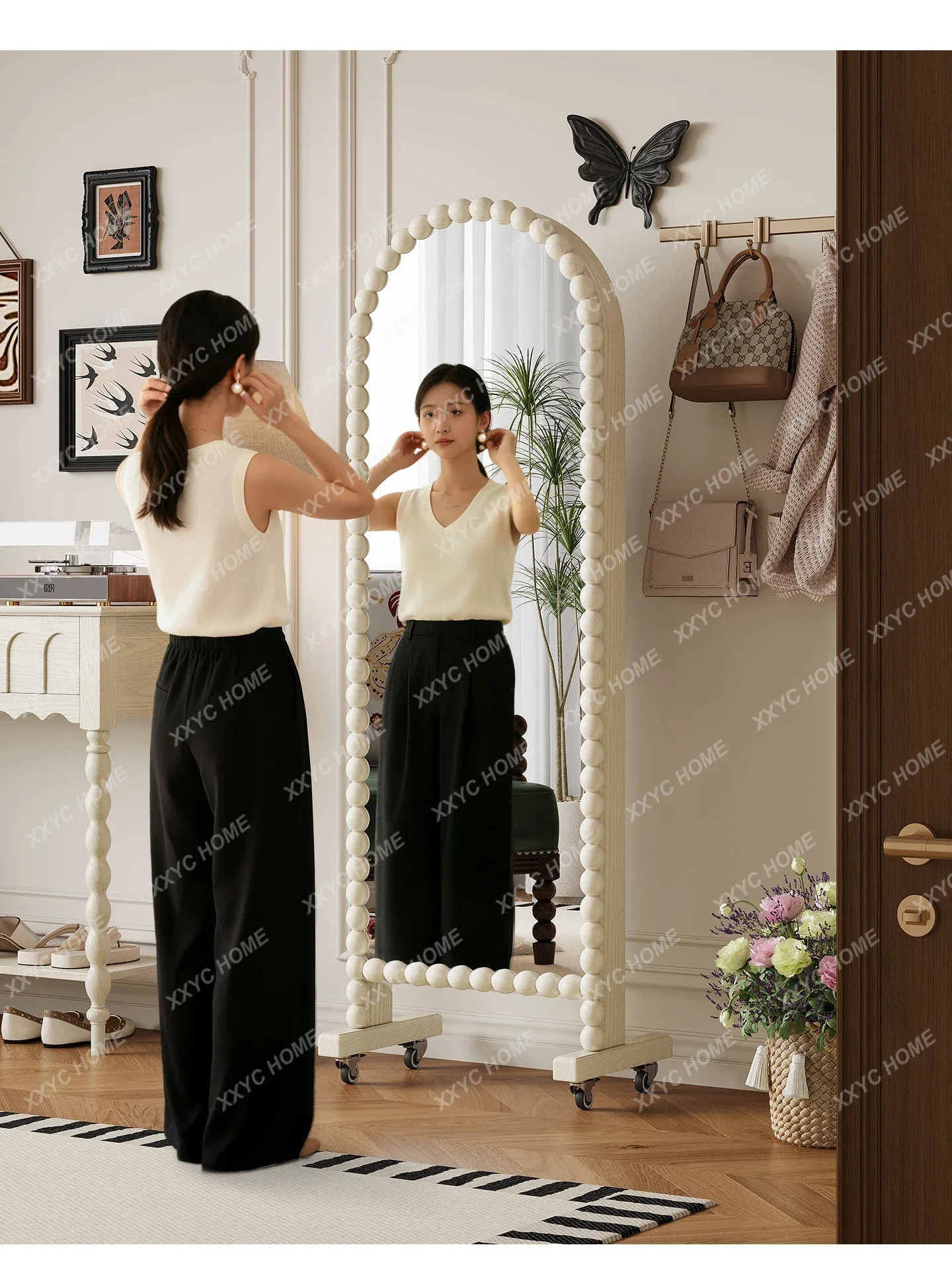 Full-length mirror household solid wood magazine rack rack, floor-to-ceiling full-length mirror movable
Full-length mirror household solid wood magazine rack rack, floor-to-ceiling full-length mirror movable