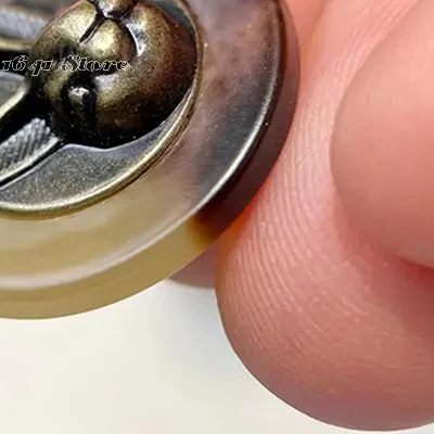 10 шт. винтажных медных декоративных пуговиц в форме головы кролика, 25 мм, для одежды, шляп и рюкзаков, шитья и украшения текстиля
10 шт. винтажных медных декоративных пуговиц в форме головы кролика, 25 мм, для одежды, шляп и рюкзаков, шитья и украшения текстиля