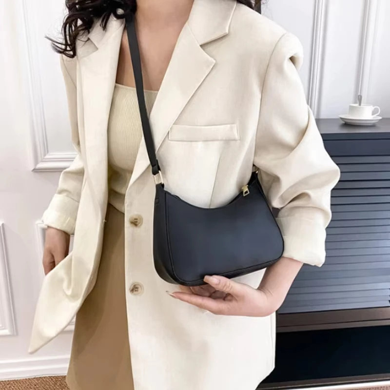 New Women's Fashion Handbag Retro Solid Color PU Leather Shoulder Bag Casual Women's Handbag Women's Bag
New Women's Fashion Handbag Retro Solid Color PU Leather Shoulder Bag Casual Women's Handbag Women's Bag
