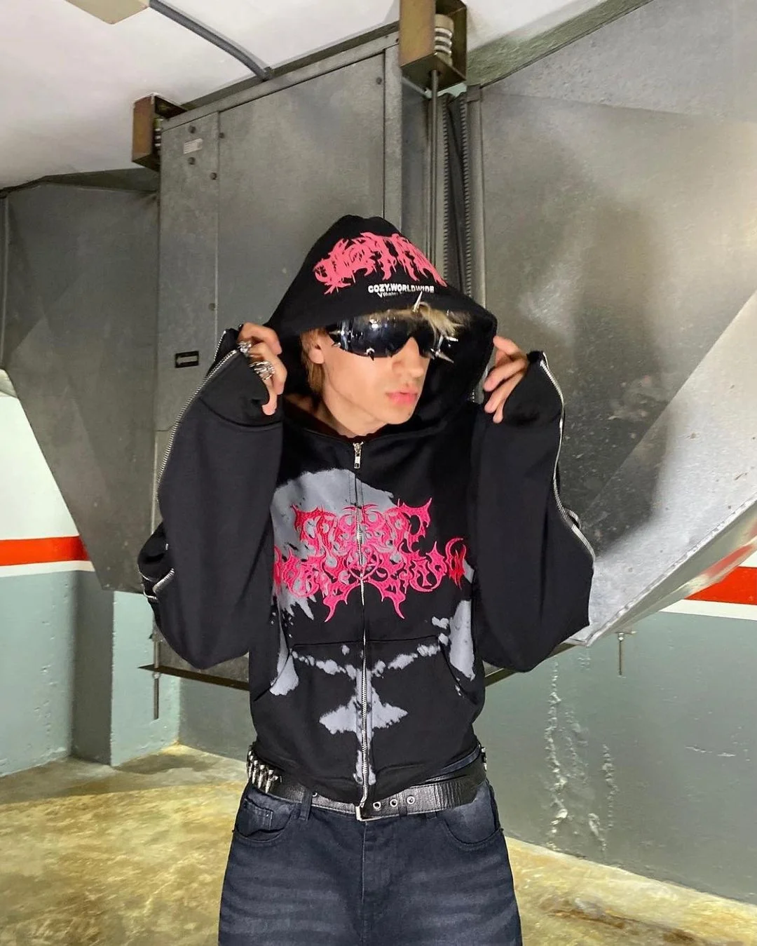 2023 Street Hip Hop Girl Design Sense Printed Zipper Hoodie For Women Y2K Harajuku Coat Sweater For Men And Women
2023 Street Hip Hop Girl Design Sense Printed Zipper Hoodie For Women Y2K Harajuku Coat Sweater For Men And Women