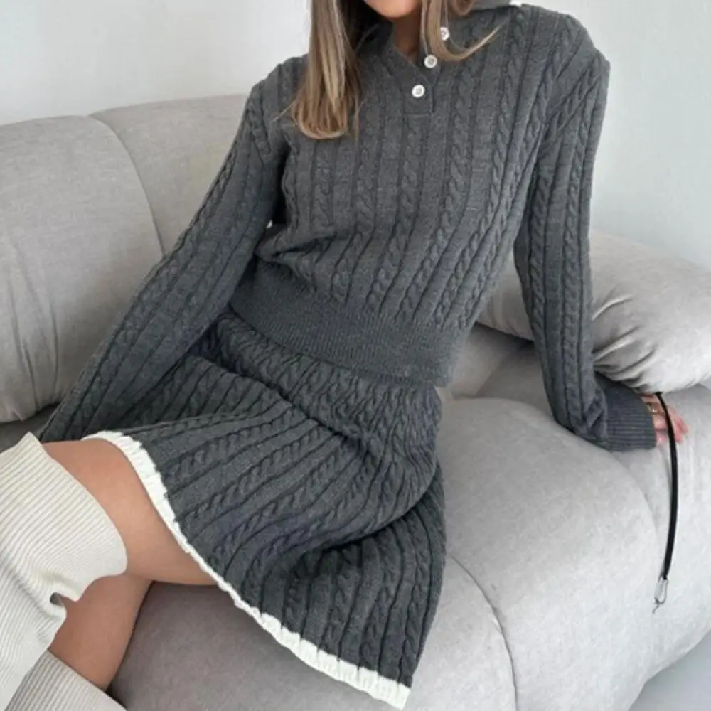 Autumn Fashion Knit Blouse 2 Piece Set for Woman Solid Color Round Neck Tops Casual High Waist Mini Skirt Street Skirt Suit
Autumn Fashion Knit Blouse 2 Piece Set for Woman Solid Color Round Neck Tops Casual High Waist Mini Skirt Street Skirt Suit