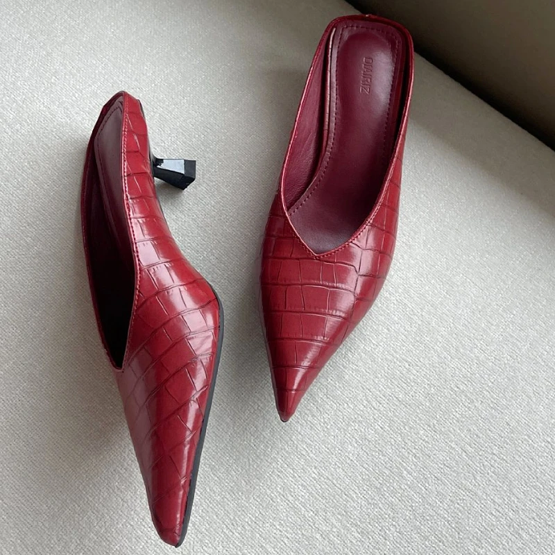 Sexy High Heeled Slippers for Women Fashion Pointed Toe Slides Ladies Elegant Summer 2025 Mules Sandals Female Zapatos De Mujer
Sexy High Heeled Slippers for Women Fashion Pointed Toe Slides Ladies Elegant Summer 2025 Mules Sandals Female Zapatos De Mujer