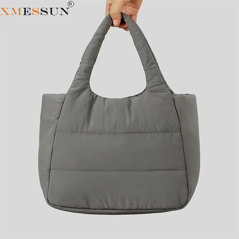 XMESSUN New Nylon Cotton-filled Tote Bag For Autumn and Winter,Women's Striped Lightweight Down Cotton Shoulder Crossbody Bag
XMESSUN New Nylon Cotton-filled Tote Bag For Autumn and Winter,Women's Striped Lightweight Down Cotton Shoulder Crossbody Bag