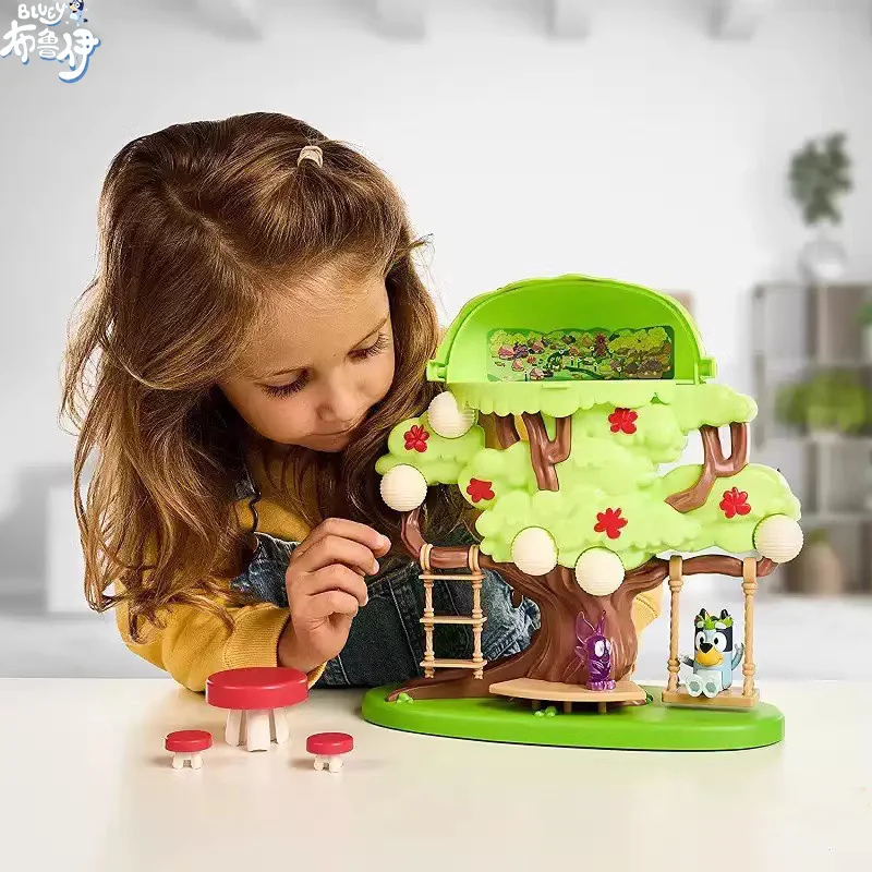 Bluey Bruy Family Children Play House Scene Props Tree House House With Dog Friends Set Toy Model Ornaments Gifts
Bluey Bruy Family Children Play House Scene Props Tree House House With Dog Friends Set Toy Model Ornaments Gifts