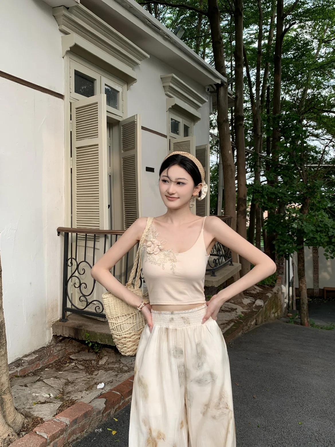 Slimming Strapless Top with Built-in Pad Elegant Sweet 3D Flower Design Commute Style Women's Fashion plus Size Inner Wear
Slimming Strapless Top with Built-in Pad Elegant Sweet 3D Flower Design Commute Style Women's Fashion plus Size Inner Wear