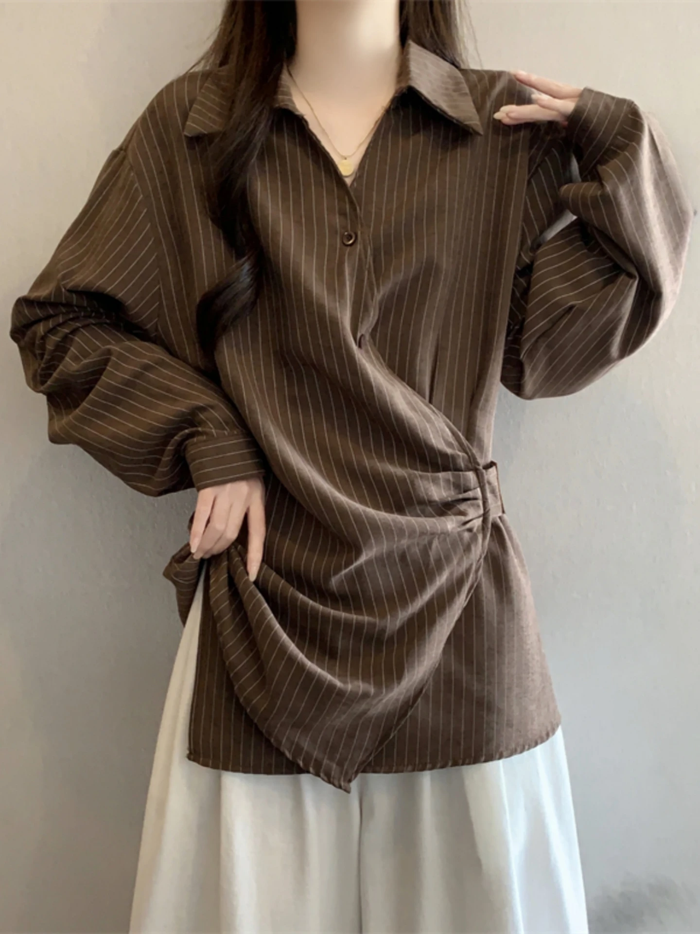 Slimming V-Neck Long Sleeve Striped Base Shirt Women's Spring Autumn plus Size Fat MM Regular Fit Printed Belted Waist Shirt
Slimming V-Neck Long Sleeve Striped Base Shirt Women's Spring Autumn plus Size Fat MM Regular Fit Printed Belted Waist Shirt