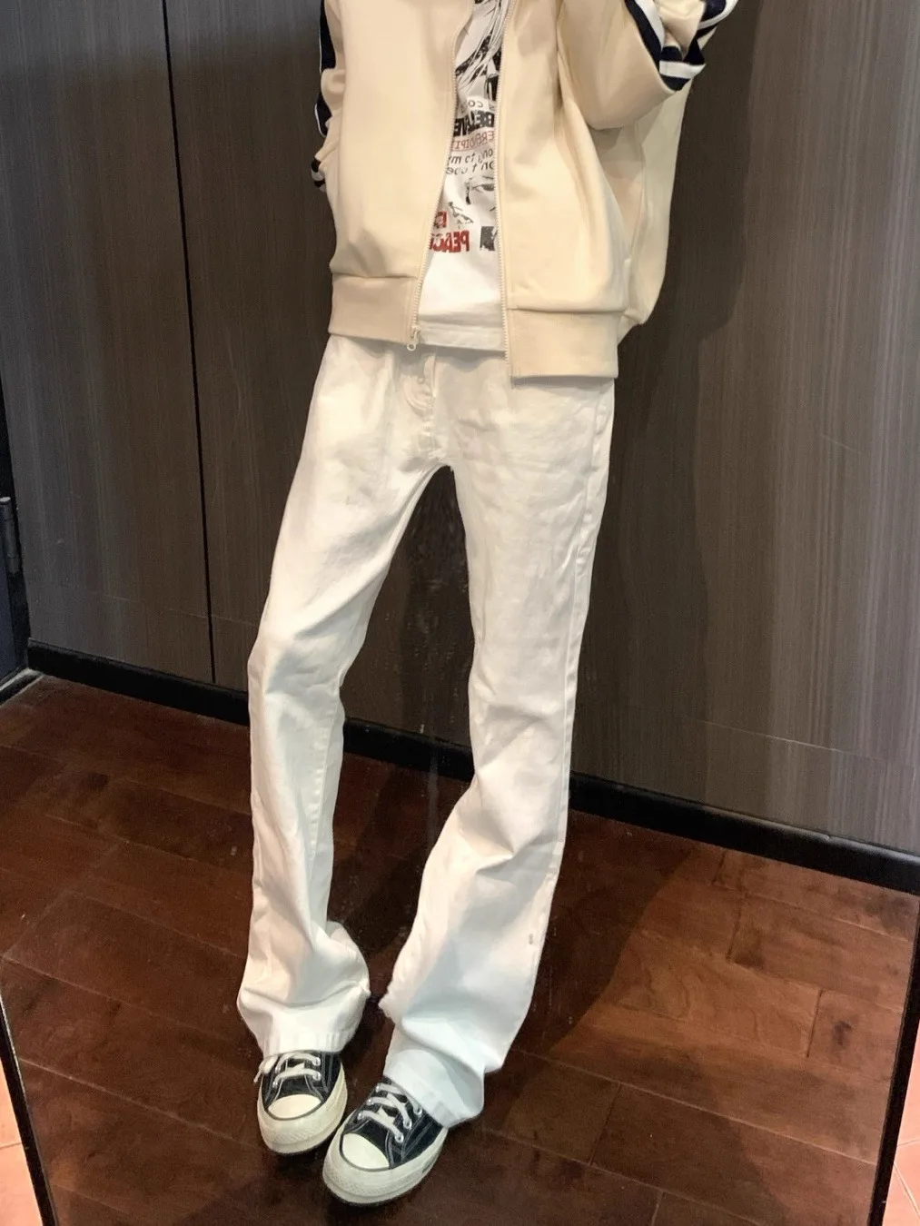 American Sle 57 Retro White Slim Fit High Street Jeans Men's Micro Flared Cleanfit Long Pants Straight Leg Casual Jeans
American Sle 57 Retro White Slim Fit High Street Jeans Men's Micro Flared Cleanfit Long Pants Straight Leg Casual Jeans