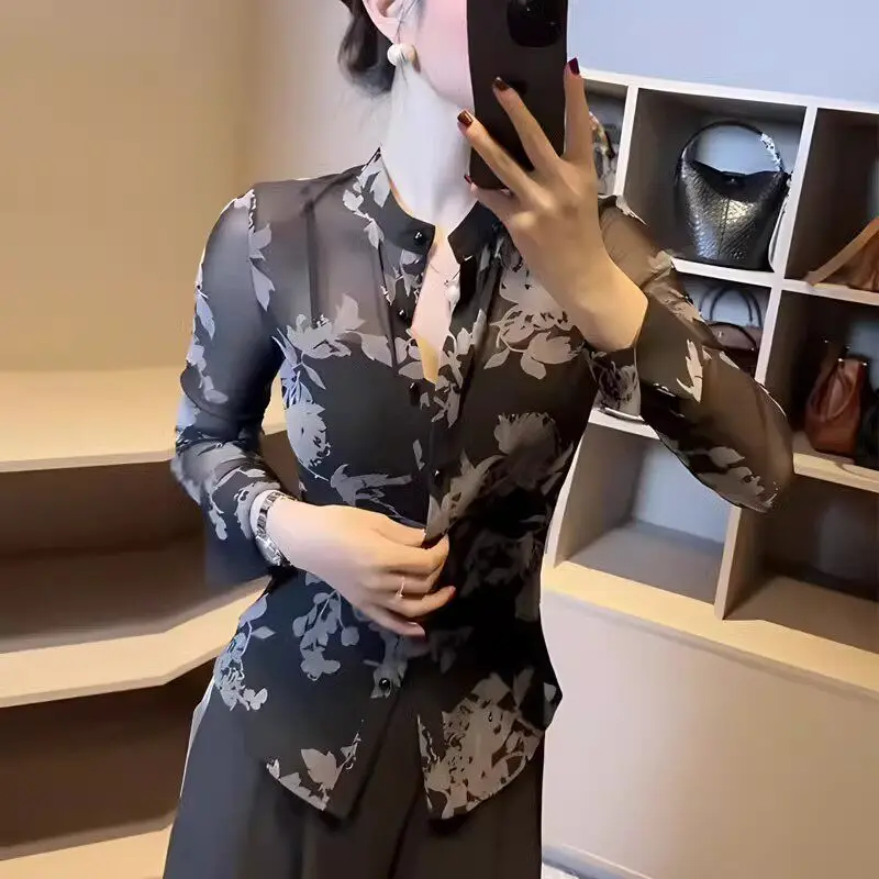 French Popular Summer Tempera ent Flowe Print Slim Blouse Y2k Spice Women O Neck High End Office Lady Shirts Harajuku Punk Tops
French Popular Summer Tempera ent Flowe Print Slim Blouse Y2k Spice Women O Neck High End Office Lady Shirts Harajuku Punk Tops