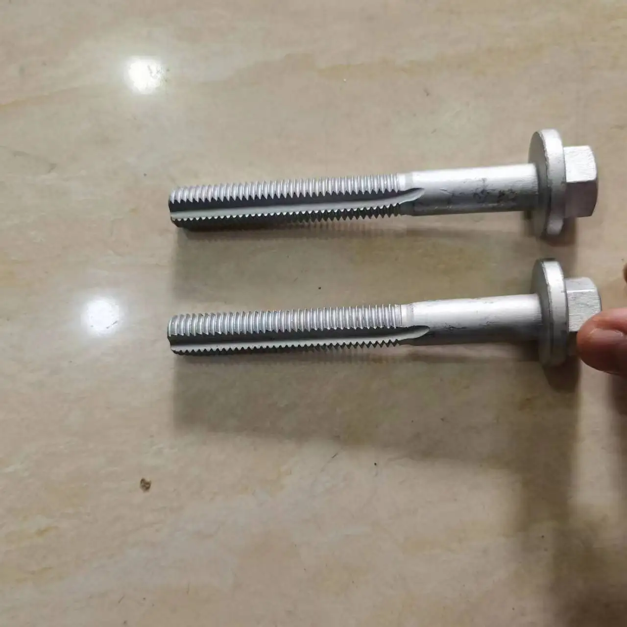 thumb