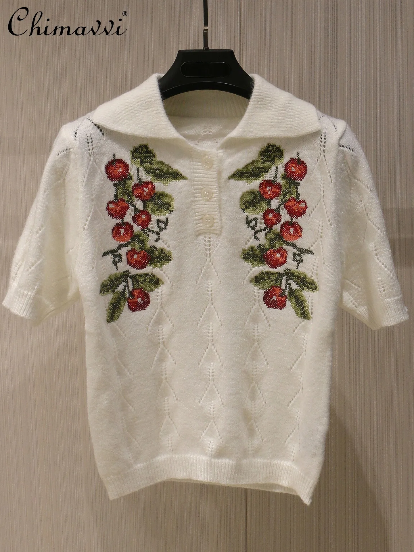 2026 Summer Clothes New High-end Fashion Women's Embroidered Knit Polo Shirt Heavy Embroidery White Short Sleeve Pullover Top
2026 Summer Clothes New High-end Fashion Women's Embroidered Knit Polo Shirt Heavy Embroidery White Short Sleeve Pullover Top