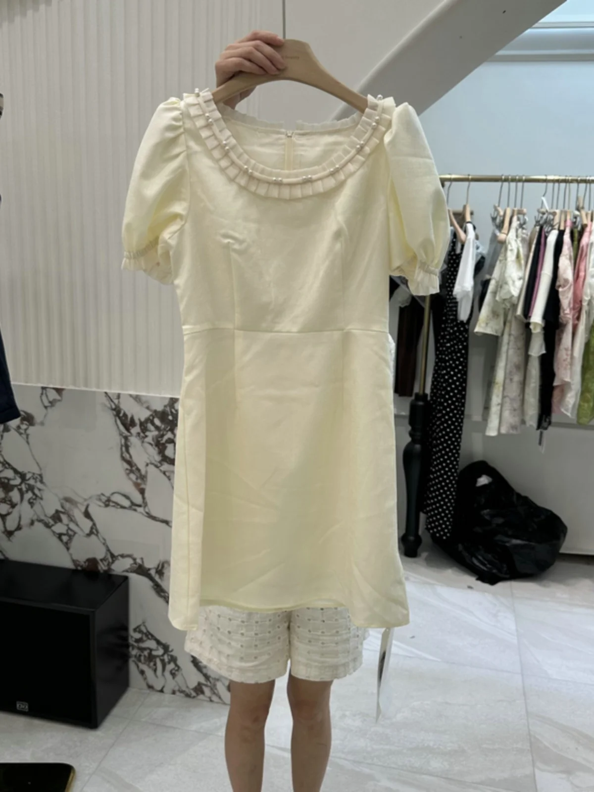 Summer Commute Style Midi Dress Short Women Net Bead round Neck Waist Cinch Gown Pure Color High Waist Other Material 100%
Summer Commute Style Midi Dress Short Women Net Bead round Neck Waist Cinch Gown Pure Color High Waist Other Material 100%