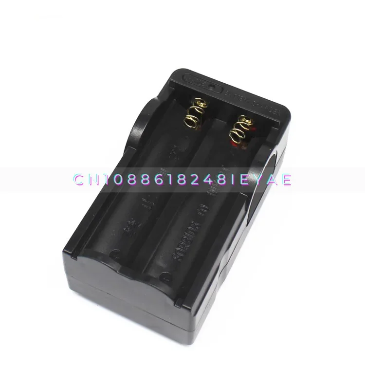 18650 Lithium Battery Charger 3.7V4.2V Seat Charger Double Slot Charging Strong Light Flashlight Charger
18650 Lithium Battery Charger 3.7V4.2V Seat Charger Double Slot Charging Strong Light Flashlight Charger
