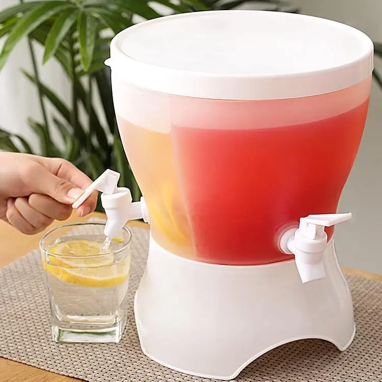 Rotatable round Three-Headed Water Pot with Tap And Dividers Beverage Bucket Fridge Cold Water Barrel Rotating Design Plastic
Rotatable round Three-Headed Water Pot with Tap And Dividers Beverage Bucket Fridge Cold Water Barrel Rotating Design Plastic