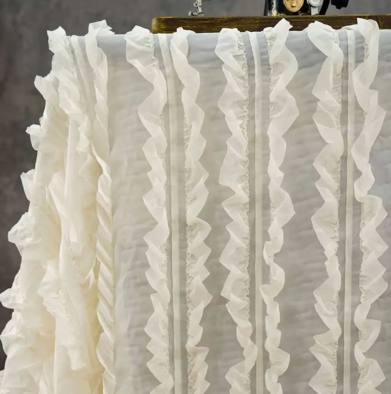 Elegant 3D ruffle lightweight embroidered chiffon fabric, for women's clothing, dresses, and camisole fabric DIY sewing
Elegant 3D ruffle lightweight embroidered chiffon fabric, for women's clothing, dresses, and camisole fabric DIY sewing