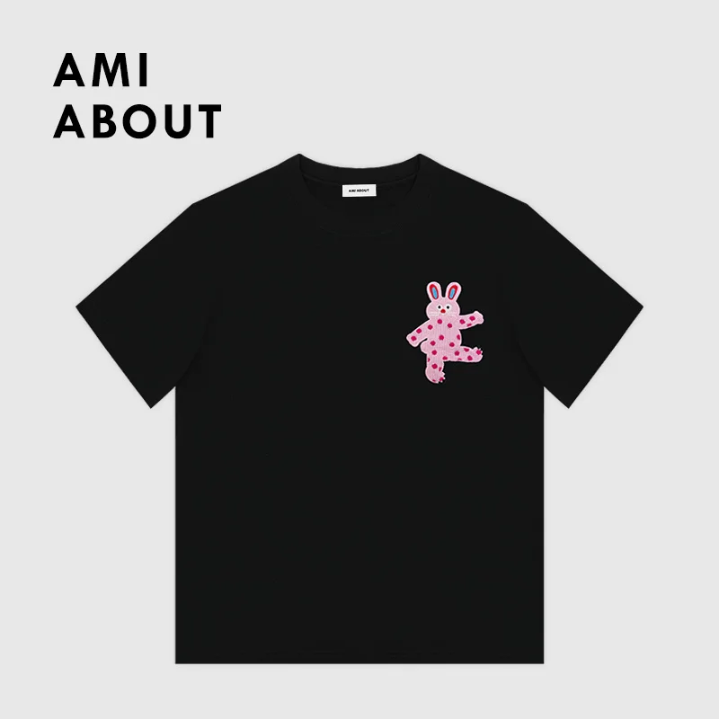 AMI OUT Official Website Cartoon Rabbit Three-dimensional Woven Embroidered T-shirt Women's 2025 Summer Pure Cotton Straight Top
AMI OUT Official Website Cartoon Rabbit Three-dimensional Woven Embroidered T-shirt Women's 2025 Summer Pure Cotton Straight Top