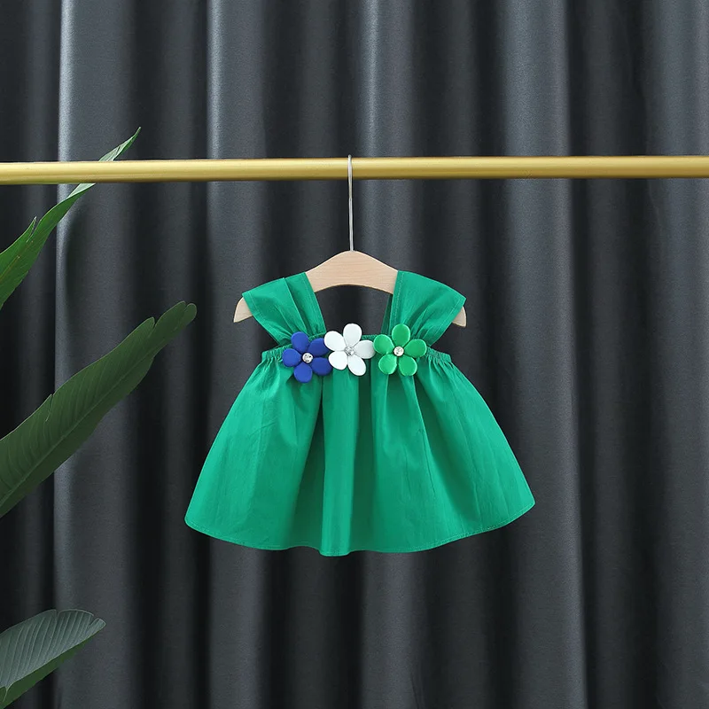 Children's Dress Summer Girl's Three Color Three Dimensional Flower Solid Color Wide Shoulder Strap Princess Dress
Children's Dress Summer Girl's Three Color Three Dimensional Flower Solid Color Wide Shoulder Strap Princess Dress