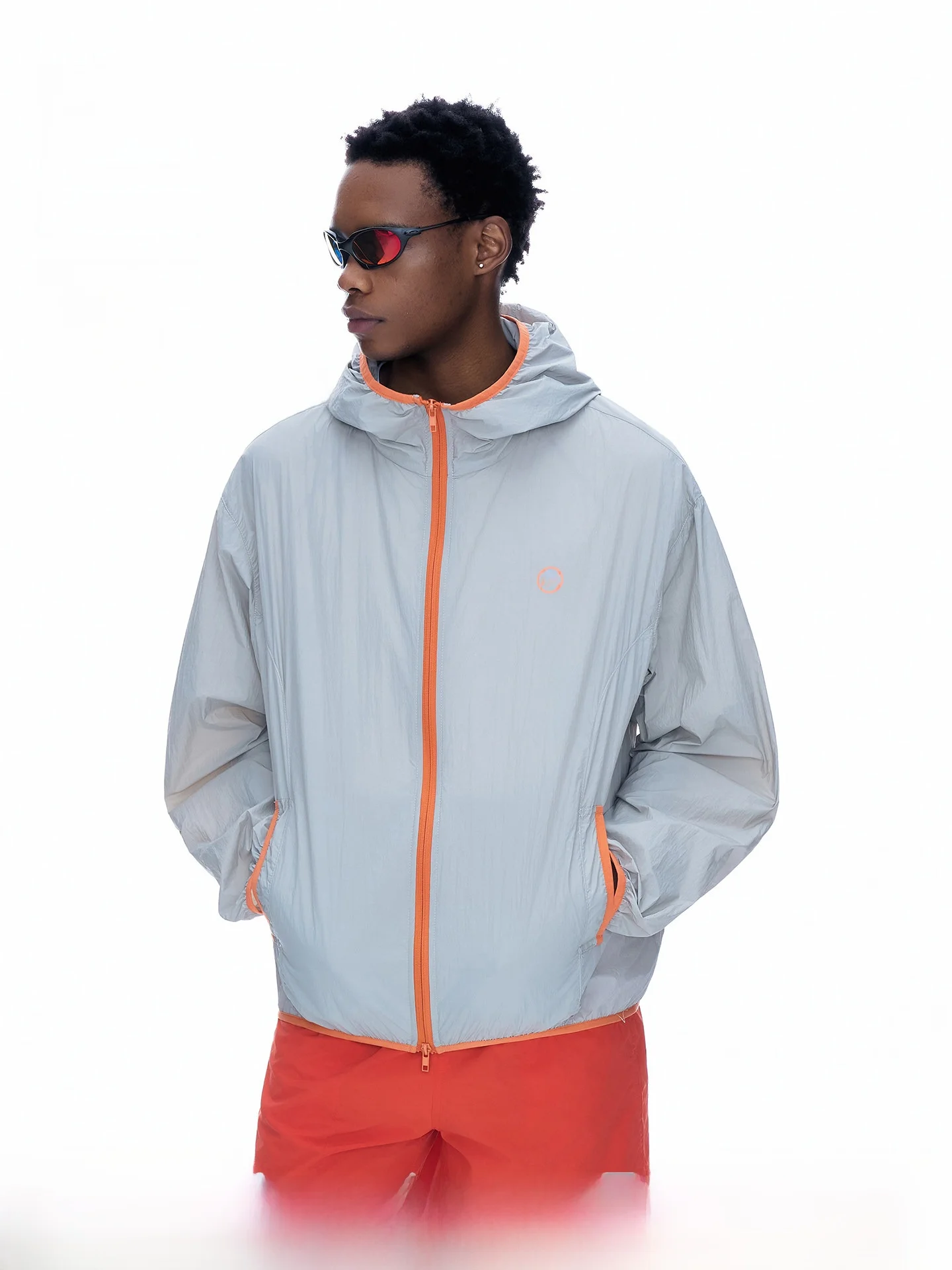Outdoor Men's UPF50 Sun Protection Clothing American Contrast Color Hooded Jacket Quick Dry Summer Sportswear Fashionable
Outdoor Men's UPF50 Sun Protection Clothing American Contrast Color Hooded Jacket Quick Dry Summer Sportswear Fashionable