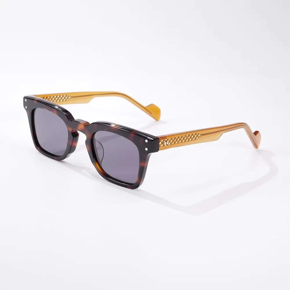 2025New Retro Literary Tortoiseshell Sheet Men's Square Frame Sunglasses for Sunshade and UV Protection UV400 Fashion Sunglasses
2025New Retro Literary Tortoiseshell Sheet Men's Square Frame Sunglasses for Sunshade and UV Protection UV400 Fashion Sunglasses