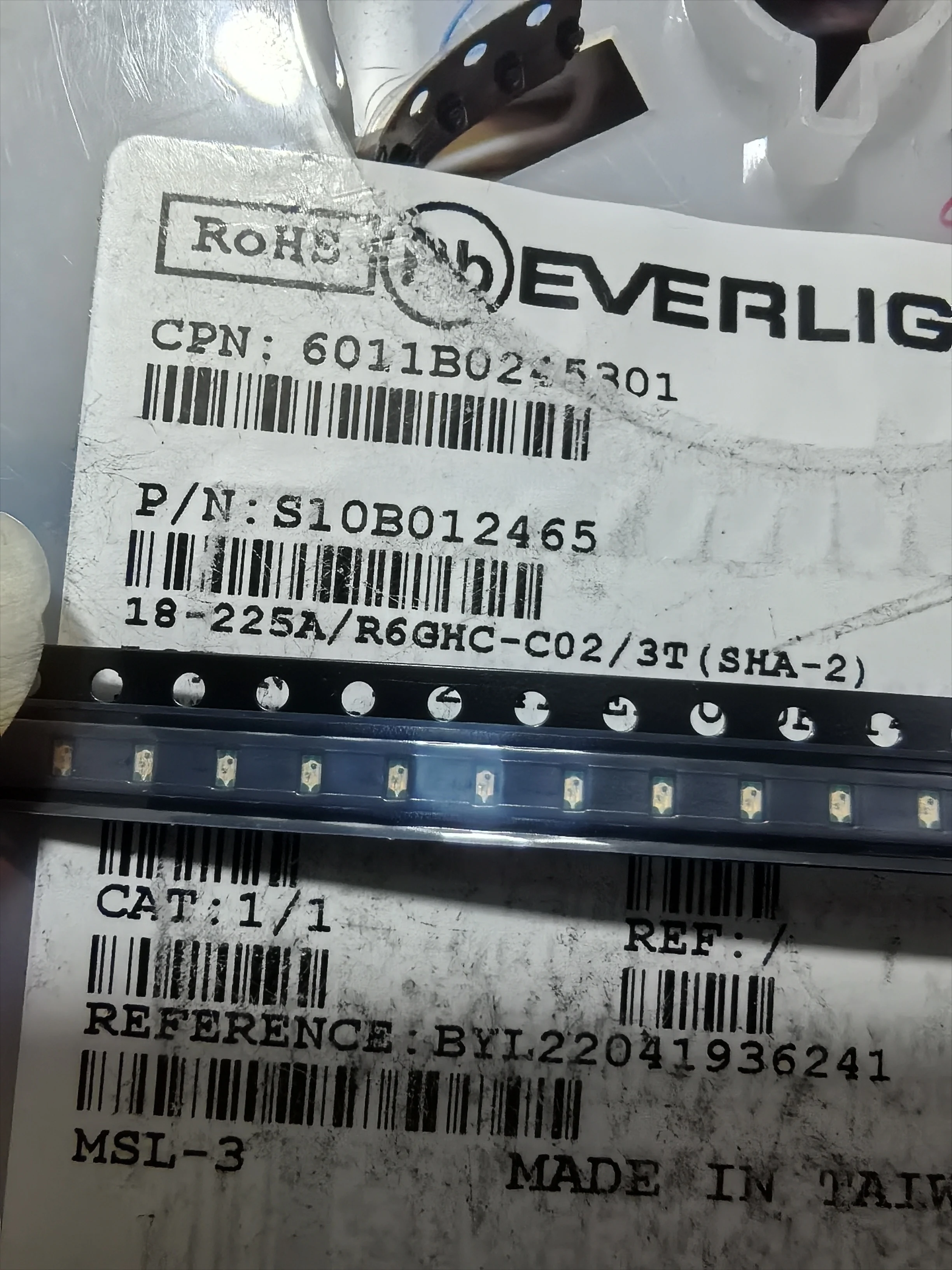 50Pcs/18-225A/R6GHC-C02/3T 0603 Red and green two-color, high-brightness LED
50Pcs/18-225A/R6GHC-C02/3T 0603 Red and green two-color, high-brightness LED