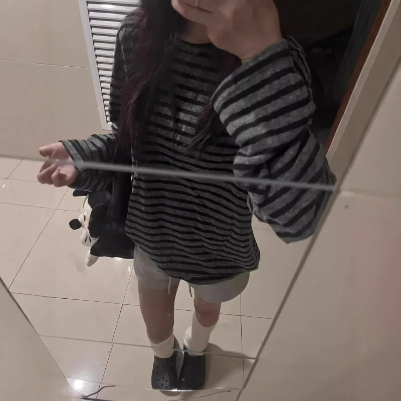 Осенняя новинка: Американская свободная футболка с контрастными вставками, в полоску, с длинным рукавом, в стиле «lazy», для женщин (начало осени)
Осенняя новинка: Американская свободная футболка с контрастными вставками, в полоску, с длинным рукавом, в стиле «lazy», для женщин (начало осени)