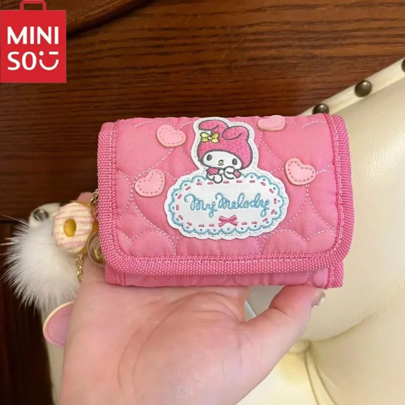 Новый милый кошелек Sanrio Mymelody Kawaii с вышивкой складной тройной складной короткий кошелек для карт сумка для хранения мультяшный Ins подарок для девочек
Новый милый кошелек Sanrio Mymelody Kawaii с вышивкой складной тройной складной короткий кошелек для карт сумка для хранения мультяшный Ins подарок для девочек