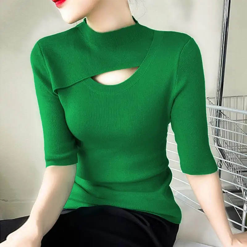 Knitted Tshirt Women Short Sleeve Turtle Neck Tops Fashion Slim Black Tee Simple Hollow Korean T Shirt
Knitted Tshirt Women Short Sleeve Turtle Neck Tops Fashion Slim Black Tee Simple Hollow Korean T Shirt