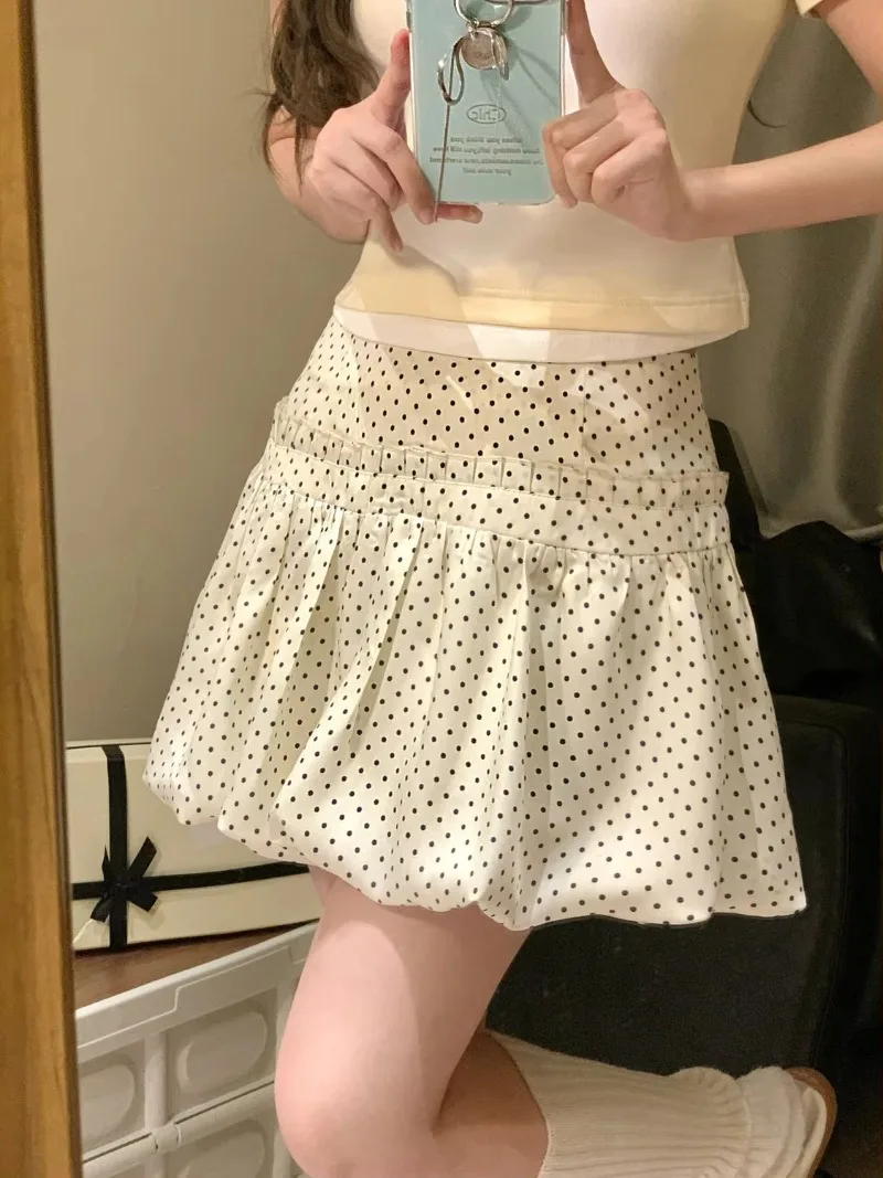 Kawaii Dot Print Flower Bud Skirts for Women High Waist Folds A-line Mini Skirt Summer Fashion Y2k Casual Female Clothes
Kawaii Dot Print Flower Bud Skirts for Women High Waist Folds A-line Mini Skirt Summer Fashion Y2k Casual Female Clothes