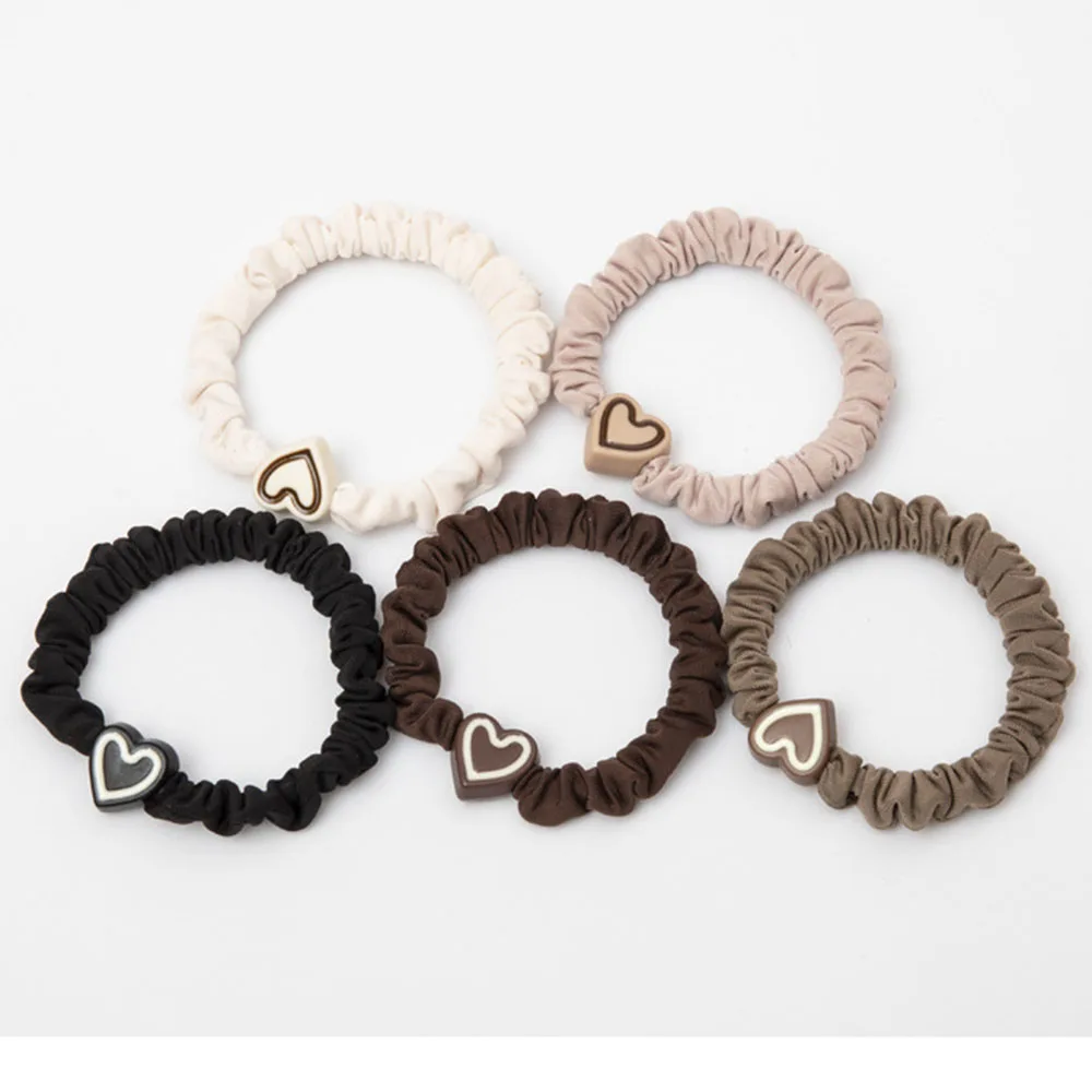 1 Pair 2024 New Love Hair Rope Girl's Hair Elastic Band High Elastic Head Bands Hairbands Leather Cover Headdress
1 Pair 2024 New Love Hair Rope Girl's Hair Elastic Band High Elastic Head Bands Hairbands Leather Cover Headdress