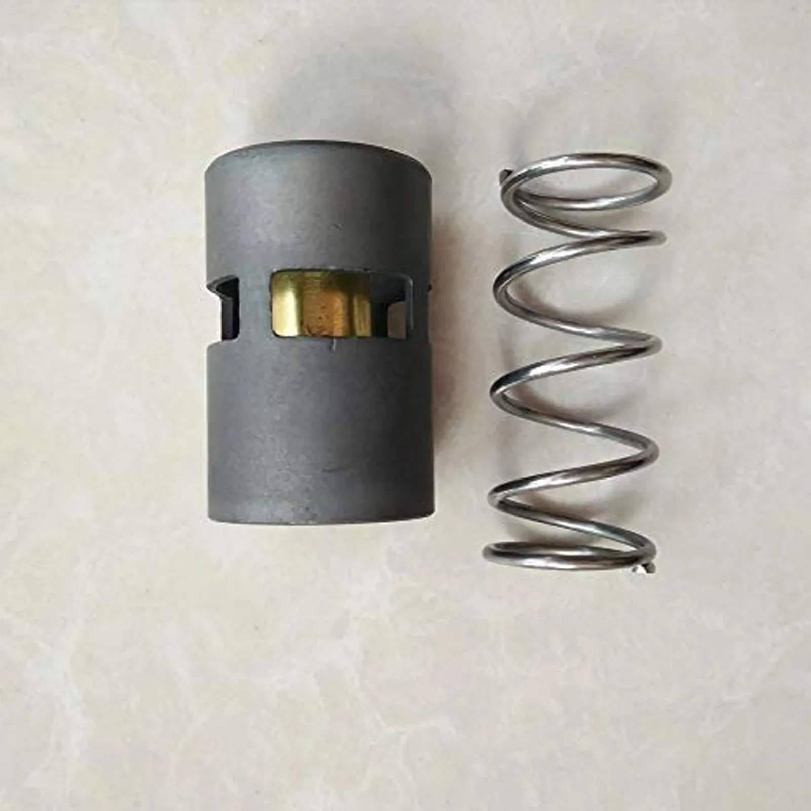 2901006900 Thermostat Valve Kit Core Fit Atlas Copco Compressor Open 65 Degree
2901006900 Thermostat Valve Kit Core Fit Atlas Copco Compressor Open 65 Degree