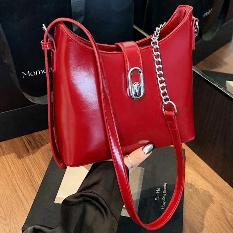 Women's PU Splicing Chain Crossbody Bag Korean Edition 2025 New Versatile Soft Leather Fashion Solid Color Underarm Bag
Women's PU Splicing Chain Crossbody Bag Korean Edition 2025 New Versatile Soft Leather Fashion Solid Color Underarm Bag