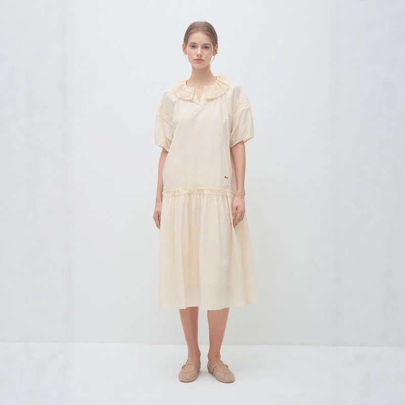 Sweet Elegant Korean Style Commute Dress with Lace Collar And Detachable Waist Belt High Waist Cotton Bubble Sleeve H Version
Sweet Elegant Korean Style Commute Dress with Lace Collar And Detachable Waist Belt High Waist Cotton Bubble Sleeve H Version