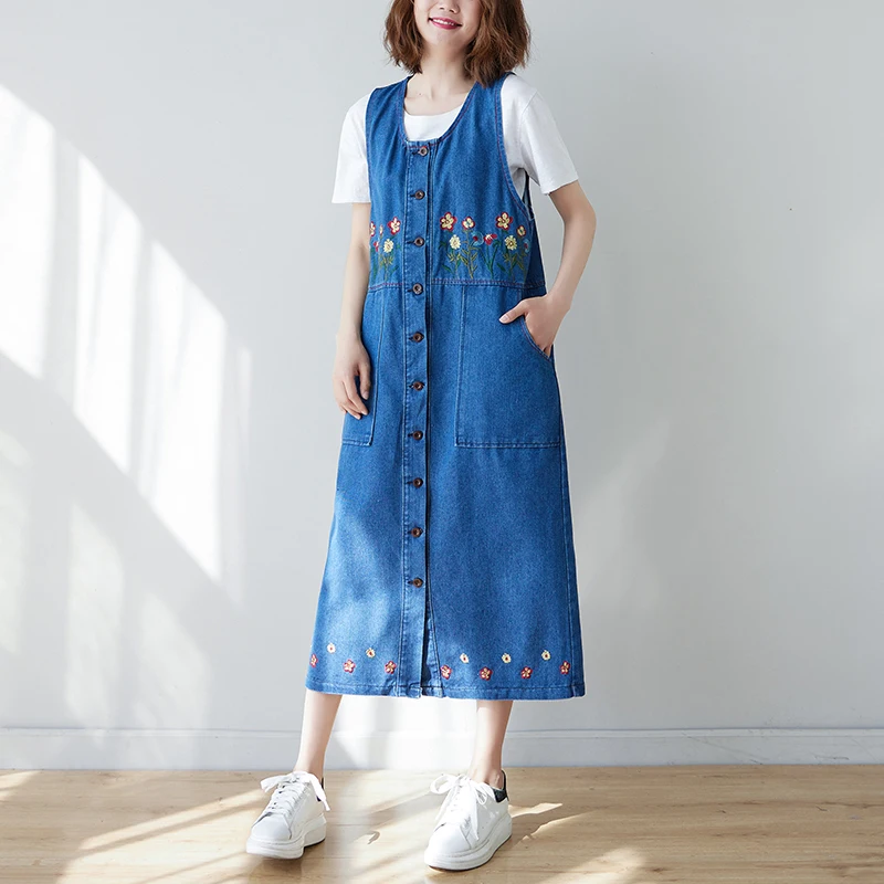 New Vintage Ethnic Style Embroidered Flowers Denim Dress Women Sleeveless Sundress Single Breasted Casual Loose Dress s534
New Vintage Ethnic Style Embroidered Flowers Denim Dress Women Sleeveless Sundress Single Breasted Casual Loose Dress s534