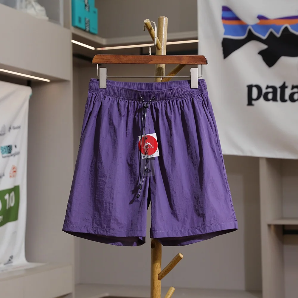 Reflective Lightweight Breathable Men's Drawstring Elastic Waist Casual Shorts Outdoor Sports Series Straight Leg Summer Shorts
Reflective Lightweight Breathable Men's Drawstring Elastic Waist Casual Shorts Outdoor Sports Series Straight Leg Summer Shorts