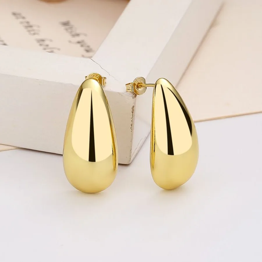 Fashion Jewelry Water Drop Glossy 16k Real Gold Plating Simple And Elegant Earrings
Fashion Jewelry Water Drop Glossy 16k Real Gold Plating Simple And Elegant Earrings