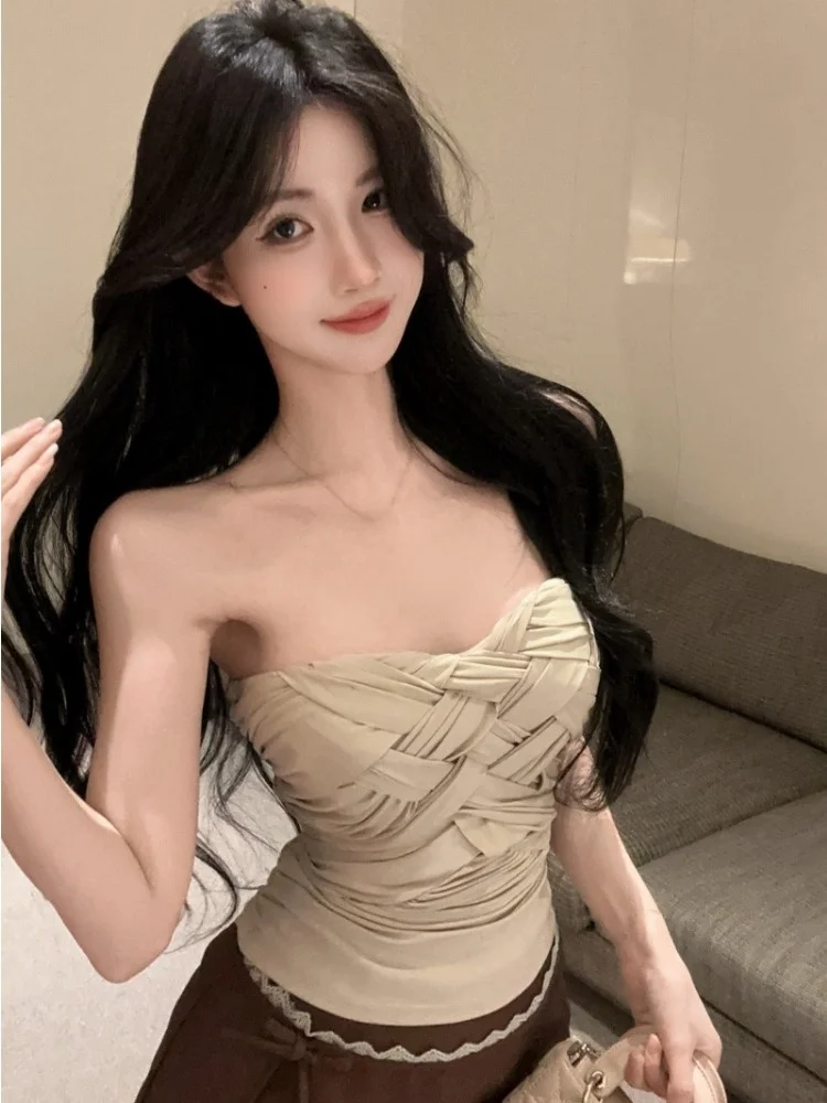 Autumn New Style Woven Design Sensation Small Fold Waist Slim Fit Top Lace Versatile Skirt Pants Set Korean Version
Autumn New Style Woven Design Sensation Small Fold Waist Slim Fit Top Lace Versatile Skirt Pants Set Korean Version
