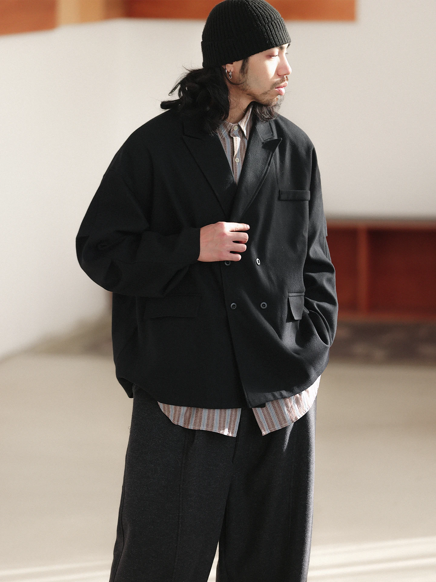 Мужское модное зимнее пальто Noears: повседневное шерстяное пальто с двубортной застежкой, свободного кроя, больших размеров, с прямым подолом, классический стиль
Мужское модное зимнее пальто Noears: повседневное шерстяное пальто с двубортной застежкой, свободного кроя, больших размеров, с прямым подолом, классический стиль