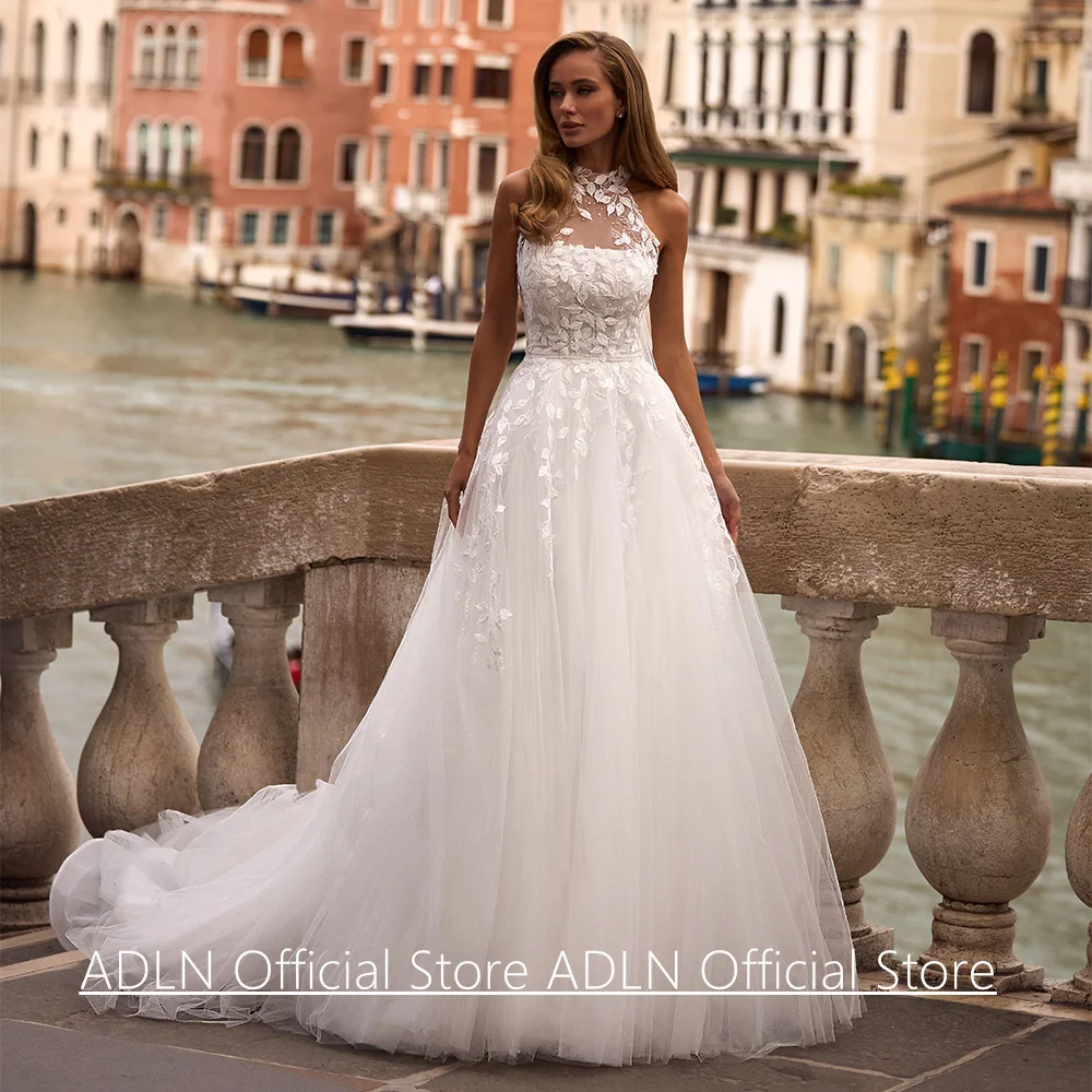 Wedding Dress Customized Sexy Halter Sleeveless Open Back Pearls Applique A Line Sweep Train Bridal Gown Vestido Noiva
Wedding Dress Customized Sexy Halter Sleeveless Open Back Pearls Applique A Line Sweep Train Bridal Gown Vestido Noiva