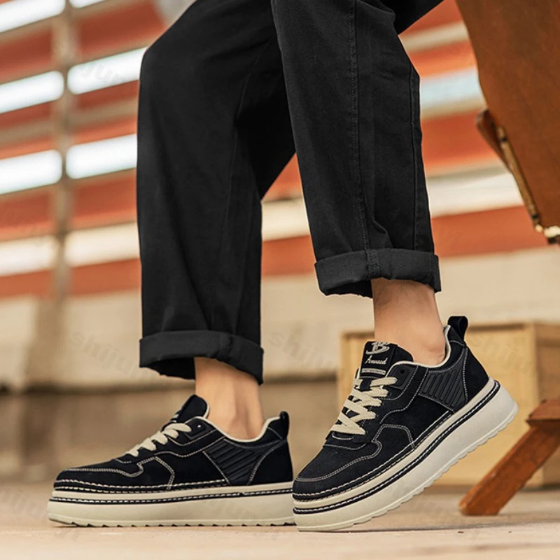 Мужская обувь для досок, осенняя новая уличная нескользящая удобная роскошная повседневная обувь, модные винтажные кроссовки на шнуровке, увеличивающие рост
Мужская обувь для досок, осенняя новая уличная нескользящая удобная роскошная повседневная обувь, модные винтажные кроссовки на шнуровке, увеличивающие рост