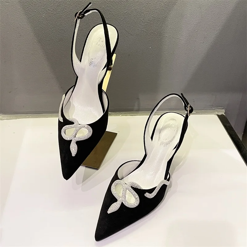 2025 New Water Diamond Nightclub Pointed High Heels for Women with Fine Heels, Stylish Design, Sexy Banquet Single Shoes
2025 New Water Diamond Nightclub Pointed High Heels for Women with Fine Heels, Stylish Design, Sexy Banquet Single Shoes