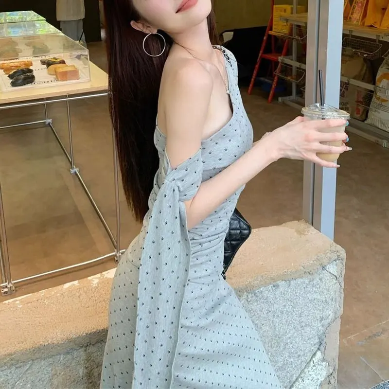 Women Grey Tiny Paw Print One Shoulder Dresses Single Tie Sleeve Side Ruched Summer Slim Bodycon Waist Casual Long Slip Dress
Women Grey Tiny Paw Print One Shoulder Dresses Single Tie Sleeve Side Ruched Summer Slim Bodycon Waist Casual Long Slip Dress