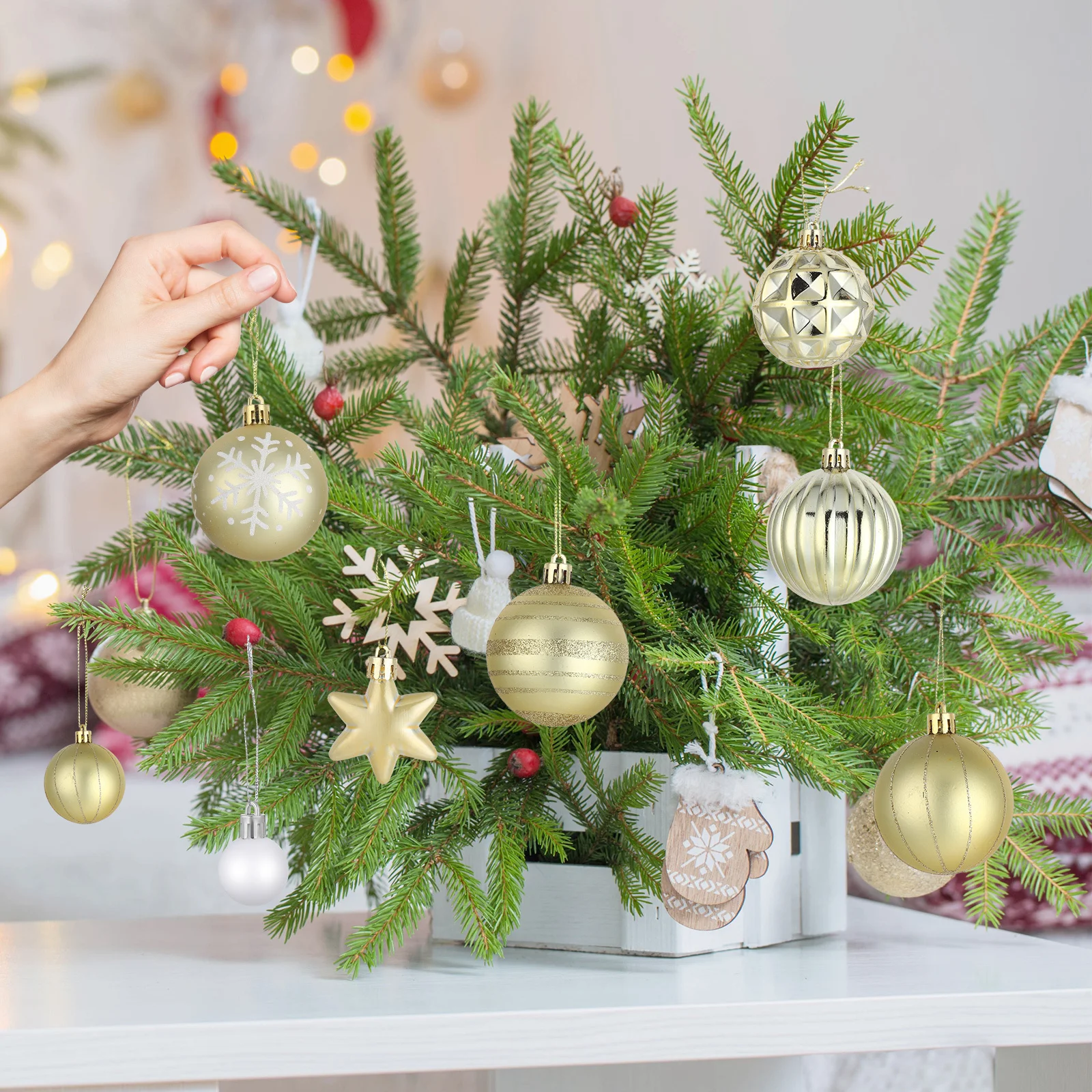 42pcs Christmas Ball Ornaments Hanging Xmas Tree Decor Party Pendants Holiday Decorations Xmas Scene Layout Supplies
42pcs Christmas Ball Ornaments Hanging Xmas Tree Decor Party Pendants Holiday Decorations Xmas Scene Layout Supplies