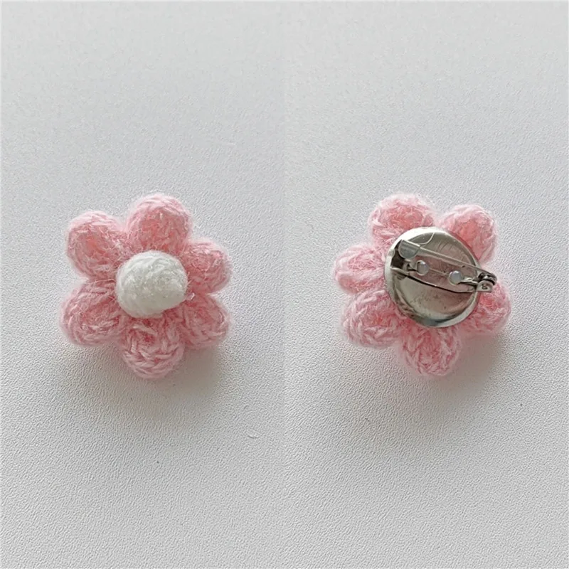 Flower Brooch Knitted Yarn Mommy and Me Cute Childlike Pin Bag Clothes Jewelry Lightweight Women Girls Gift Brooches for Women
Flower Brooch Knitted Yarn Mommy and Me Cute Childlike Pin Bag Clothes Jewelry Lightweight Women Girls Gift Brooches for Women