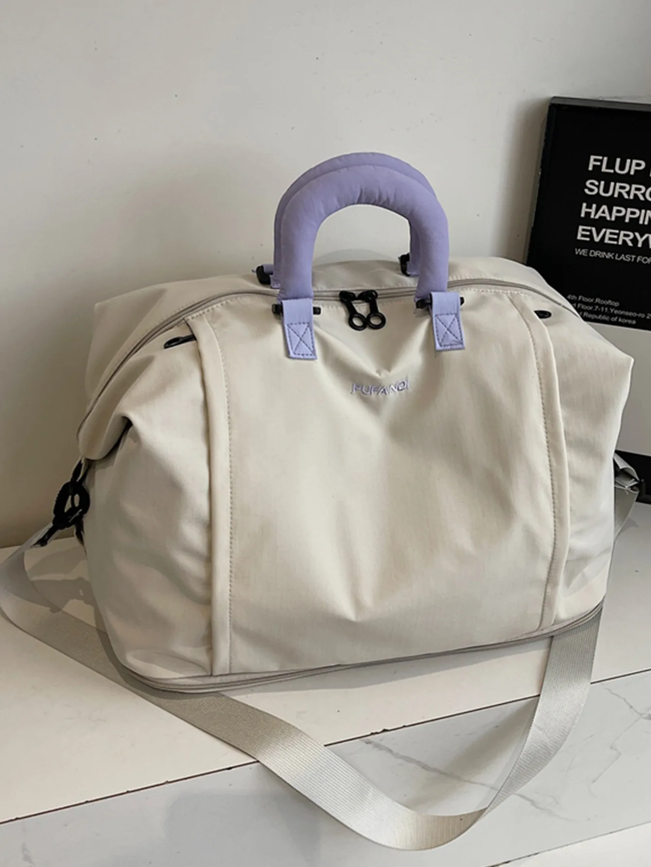 The Ultimate Travel & Gym Duffel: Spacious Carry-On Bag for Weekend Trips, Business Travel & Workouts – Unisex Hand Luggage
The Ultimate Travel & Gym Duffel: Spacious Carry-On Bag for Weekend Trips, Business Travel & Workouts – Unisex Hand Luggage