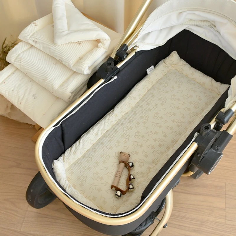 Winter Thickened Stroller Seat Liner Universal Pram Pad for High-View Carriage Baby Walker Warm Soft Cushion Mat for Newborns
Winter Thickened Stroller Seat Liner Universal Pram Pad for High-View Carriage Baby Walker Warm Soft Cushion Mat for Newborns