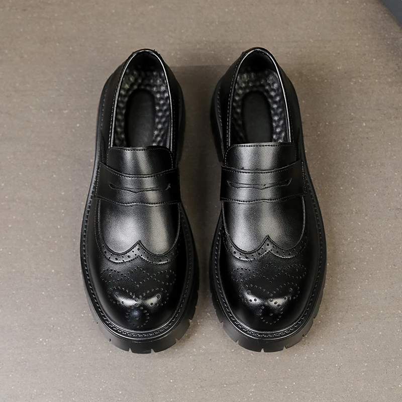 Новые модные кожаные повседневные нескользящие мужские туфли в корейском стиле с усовершенствованной текстурой и круглой головкой для отдыха, деловые лоферы
Новые модные кожаные повседневные нескользящие мужские туфли в корейском стиле с усовершенствованной текстурой и круглой головкой для отдыха, деловые лоферы