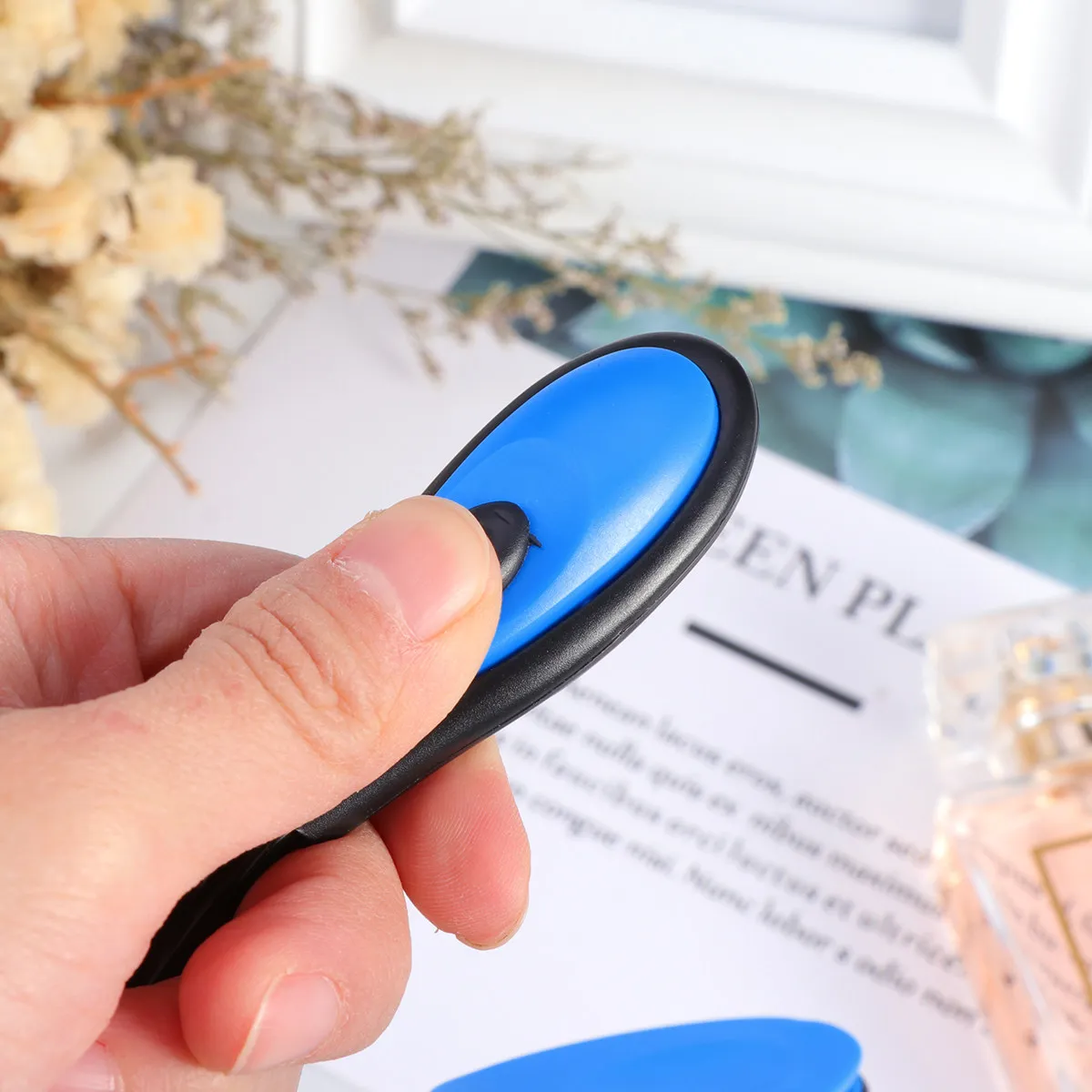 Mini LED Booklight Clip Reading Light Portable Slim Plastic Lightweight Bright Non Flickering Eye Protection Travel Reading Lamp
Mini LED Booklight Clip Reading Light Portable Slim Plastic Lightweight Bright Non Flickering Eye Protection Travel Reading Lamp